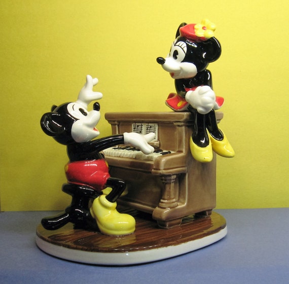 Disney Mickey Mouse Ceramic Music Box Minnie Mouse & Mickey