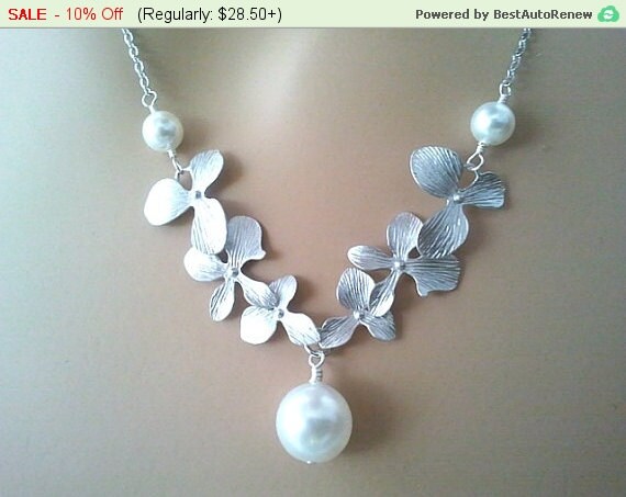 Orchid Flower Necklace Mom Jewelry Grandma Beadwork by LaLaCrystal
