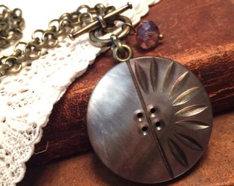 Creamy Mother Of Pearl Etched Necklace