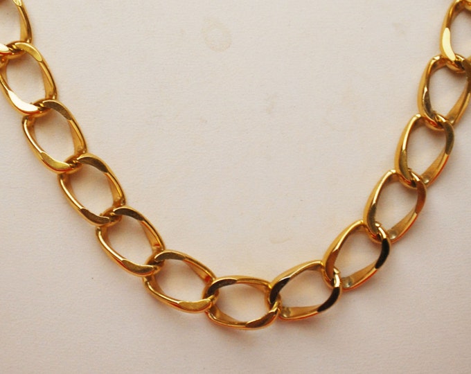 Vintage Chunky Gold Chain necklace Mid century 30 inches