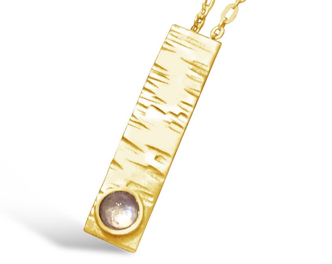 9ct Gold and Moonstone Pendant
