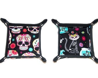 Day of the Dead Dia de los Muertos Sugar Skulls + Skeleton Cats Valet Tray Accessory Holder