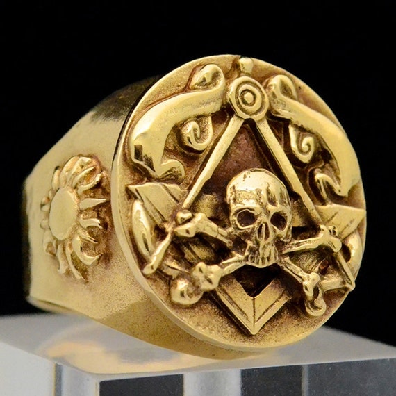 Skull and bones freemason - cypoliz