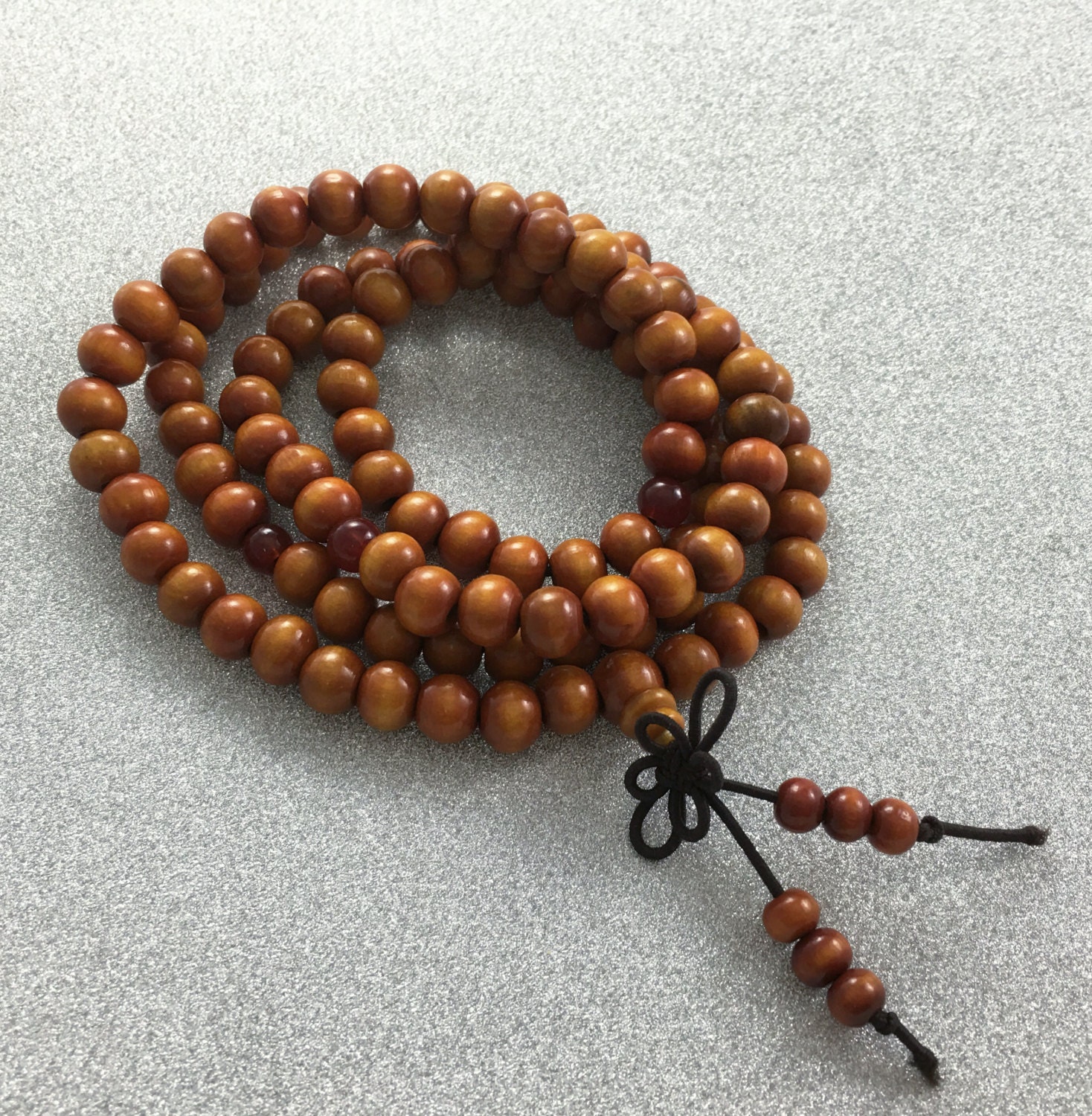 8 mm sandalwood buddhist beads. Malla prayer beadsC1050e