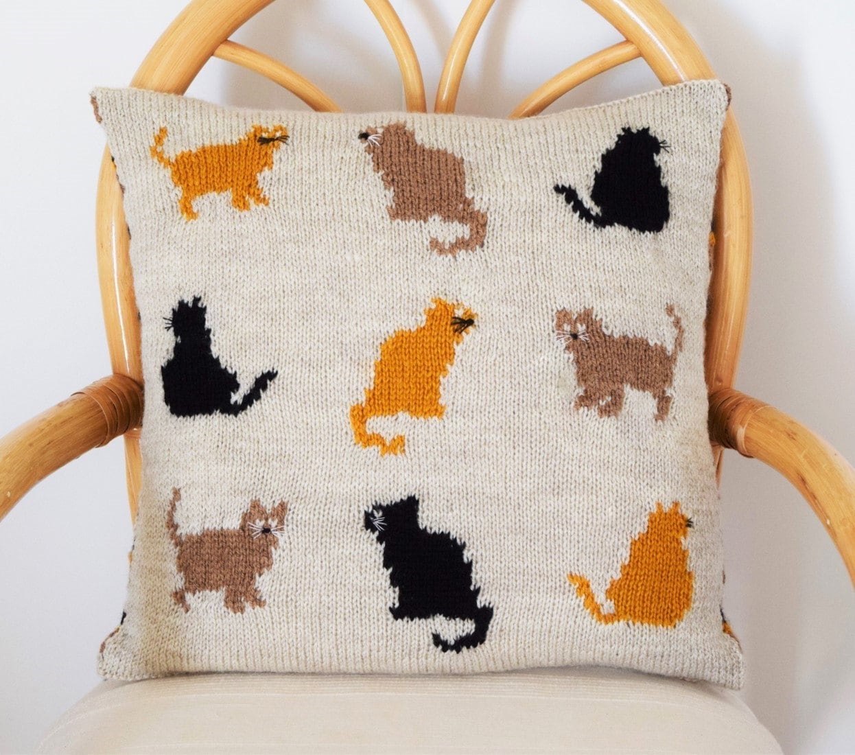 Cat Cushion Knitting Pattern, Cat Pillow Knitting Pattern