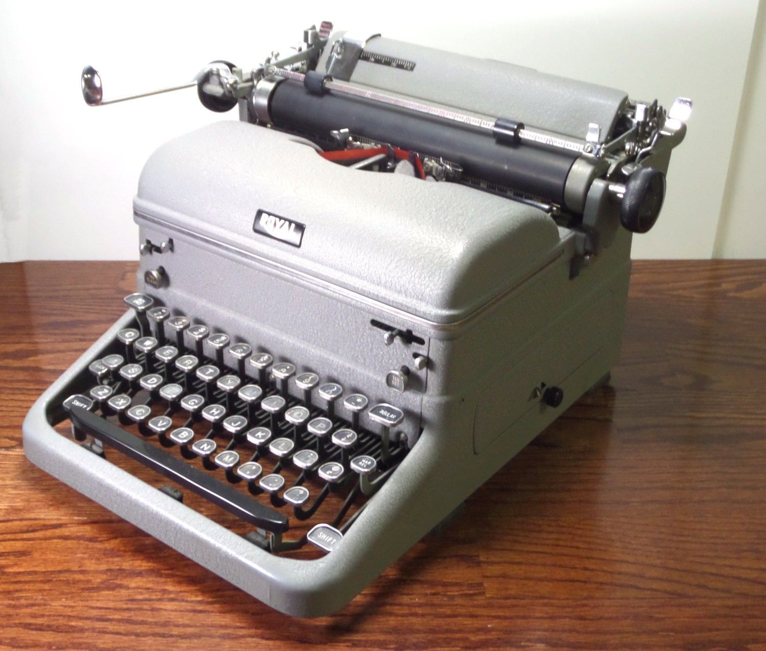 Royal KMG Manual Typewriter Reconditioned Working Vintage