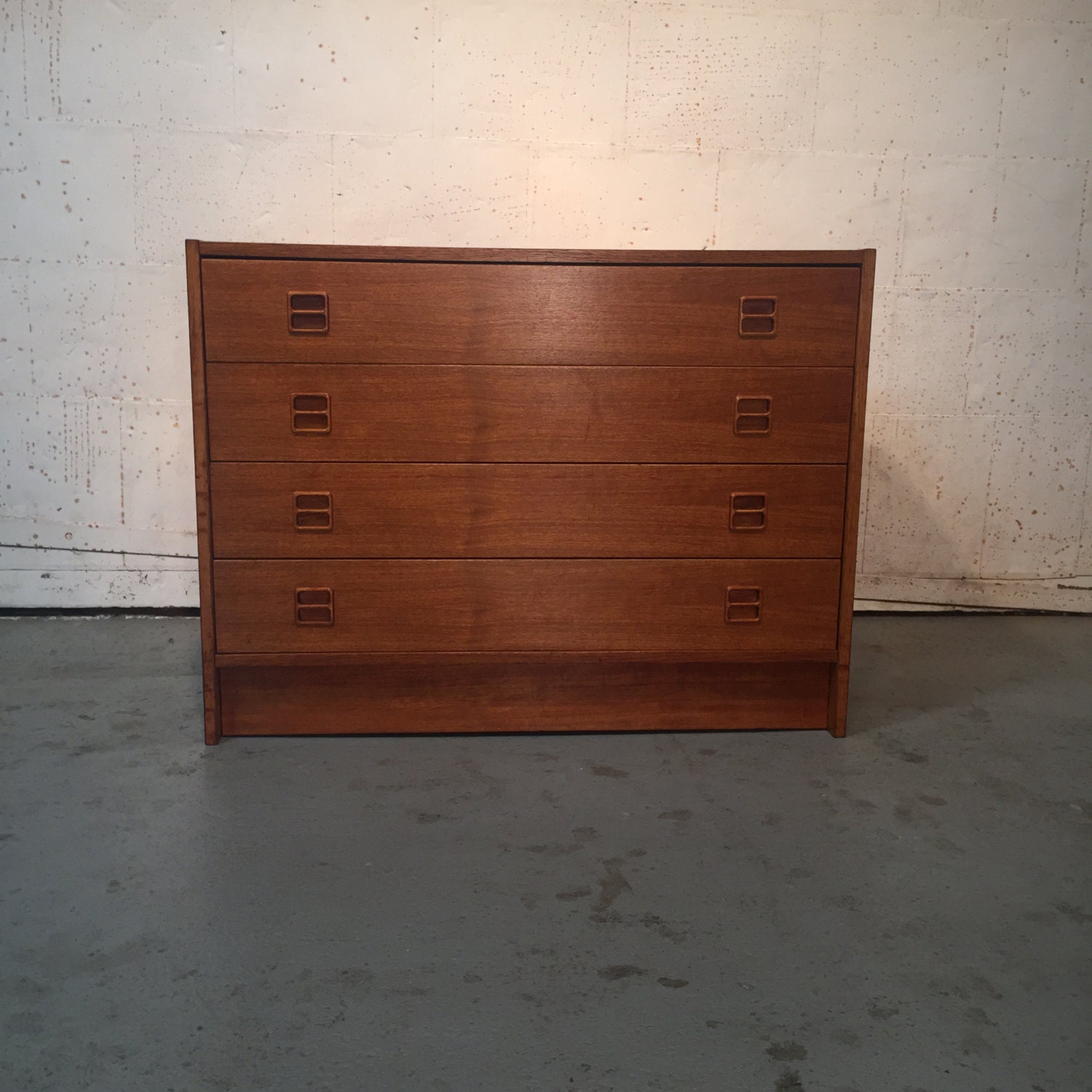 Vintage Danish Mid Century Modern Teak Low Dresser / Chest 465 OBO