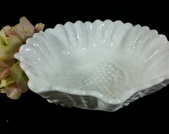 Vintage Imperial Milk Glass Serving Bowl