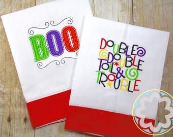 Set of 2 Embroidered Halloween Linen Hand Towels, Kitchen Towels, Holiday Decor, Guest Towels