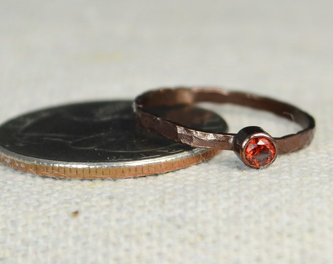 Bronze Copper Garnet Ring, Classic Size, Stackable Rings, Mother's Ring, January Birthstone, Copper Jewelry, Garnet Ring, Pure Copper Band