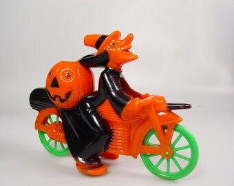 Vintage Mid Century Halloween E Rosen/Rosbro/Tico toys Witch on A motorcycle Plastic Candy container, Halloween collectible decoration, prop