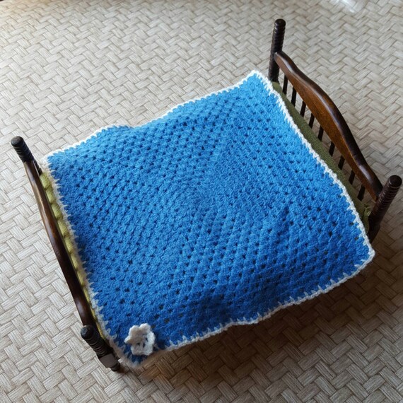 Dollhouse blanket miniature granny square crochet afghan