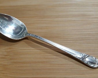 Vintage HERITAGE Silver SILVER LOCKET Demitasse Spoon 4 1/2"