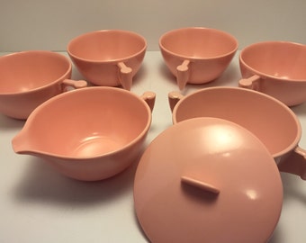 1950's Genuine Melamine Cups w Sugar Bowl and Creamer Boat / Pretty in Pink / Made by Meldale Mid Century Vintage