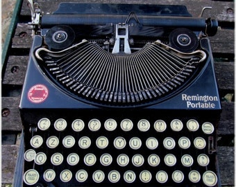 French Remington portable Antique typewriter, selling for restoration, spares repairs.