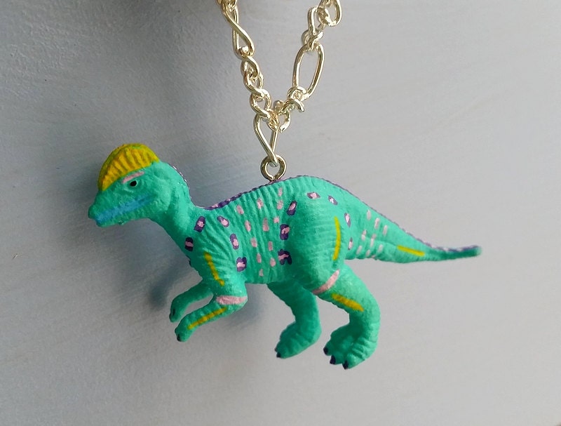 jurassic park dinosaur with collar