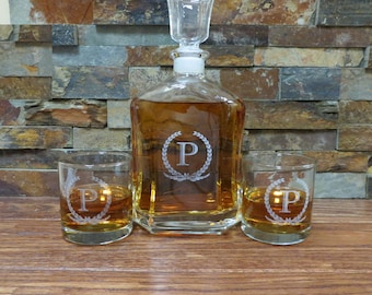 Personalized Whiskey Decanter with Whiskey Glasses - Tumbler- Groomsmen Gift- Best Man Gift- Grooms Gift- Gifts for Men - Christmas - Vodka