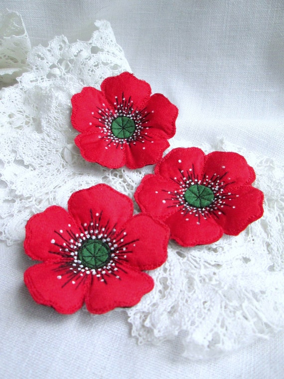 Brooch Red Poppy.Felt Brooch. Textile Brooch. Poppy Flower. Red Flower. Fabric Brooch. Poppy Pin. Memorial Honour Day Brooch Pin |