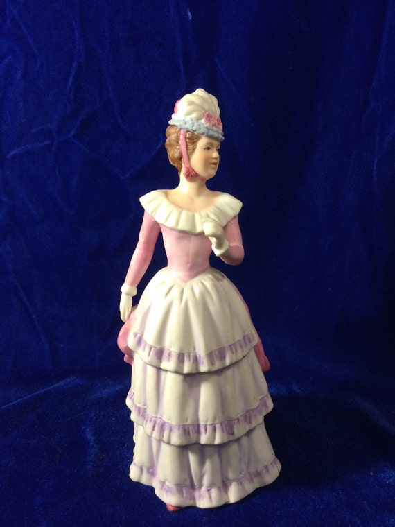 Vintage Victorian lady figurine by HOMCO by LadyLulabelle on Etsy