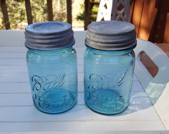 2 Pint Aqua Blue Canning Jars Zinc Lids - Ball Perfect Mason - Oak Hill Vintage