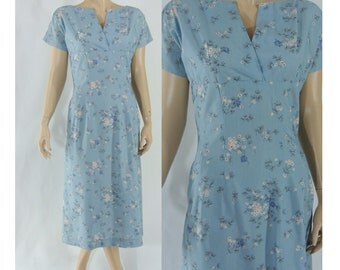 SALE Vintage Fifties Dress - 1950s Cotton Day Dress - 50s Blue Floral Dress - Medium 50s Dress