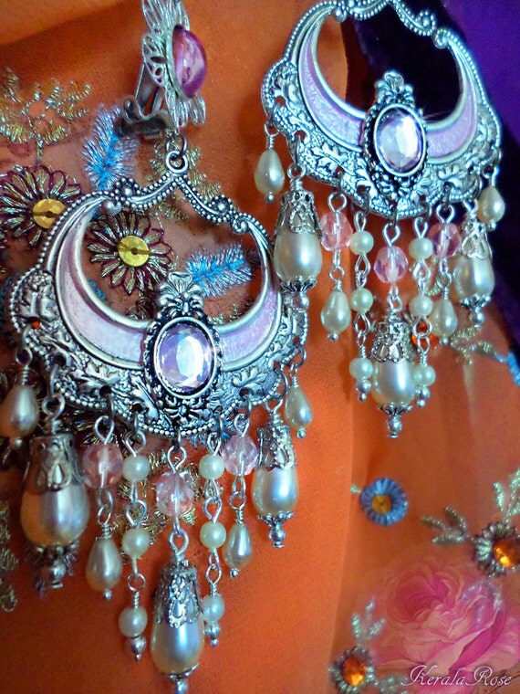 Large Gypsy Fortune Teller Hoop Earring Renaissance by kerala