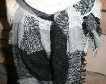 Blanket Scarf Plaid Gray and Black Plaid Tartan Wrap Shawl Zara Scarves Zara Style Plaid Blogger Favorite Scarf-Accessories
