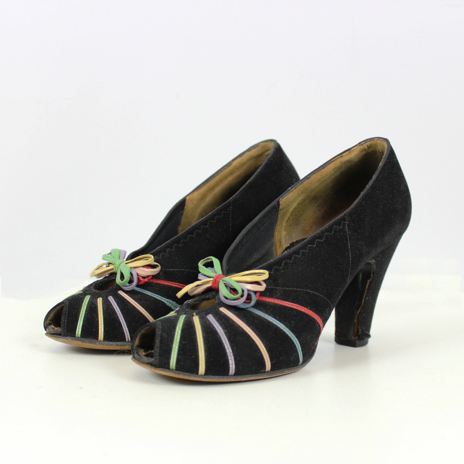 1940s shoes vintage 40s shoes 1940s striped black heels bow front 1940s shoes vintage 40s shoes 1940s striped black heels bow front
