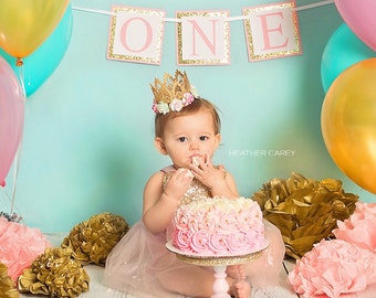 First Birthday Banner; 1st Birthday Banner; Cake Smash Banner; 1st Birthday Decorations; First Birthday Decorations; CUSTOM