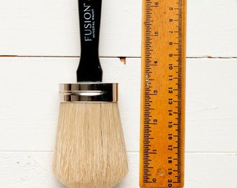Fusion Mineral Paint Short Handled Round Brush