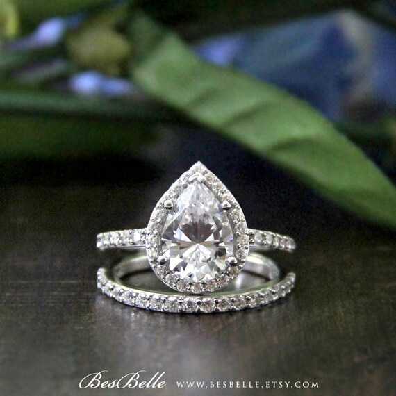3.05 ct.tw Bridal Set-Pear Cut Diamond Simulant-Halo