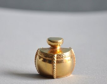 FREE SHIPPING! Yves Saint Laurent vintage brooch, designer brooch, YSL gold tone metal pin