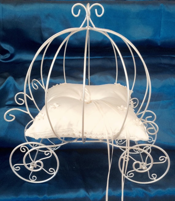 Cinderella carriage with rotating wheels by ClaudetteCreations