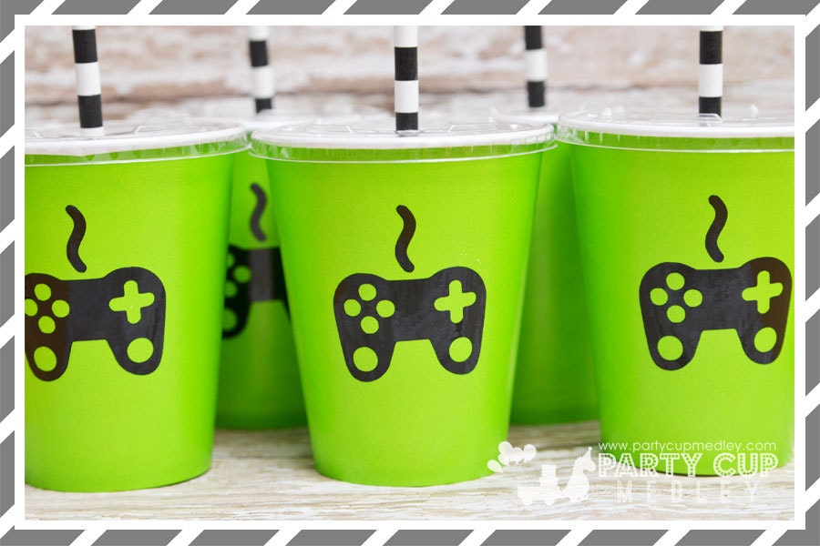 Video Game PartyVideo GamerParty CupsSet of by PartyCupMedley2