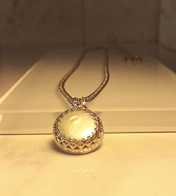Graduated Coin Pearl Necklace main image 1