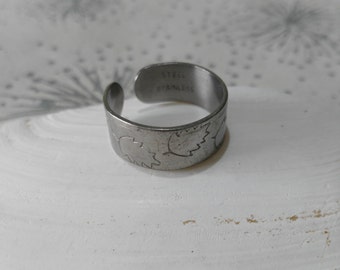 Vintage Leaf Pattern Ring- Stainless Steel Ring - Paleo Ring -Unisex Ring - Vintage Metal Ring - Gift Her - Adjustable Ring - UK Size O