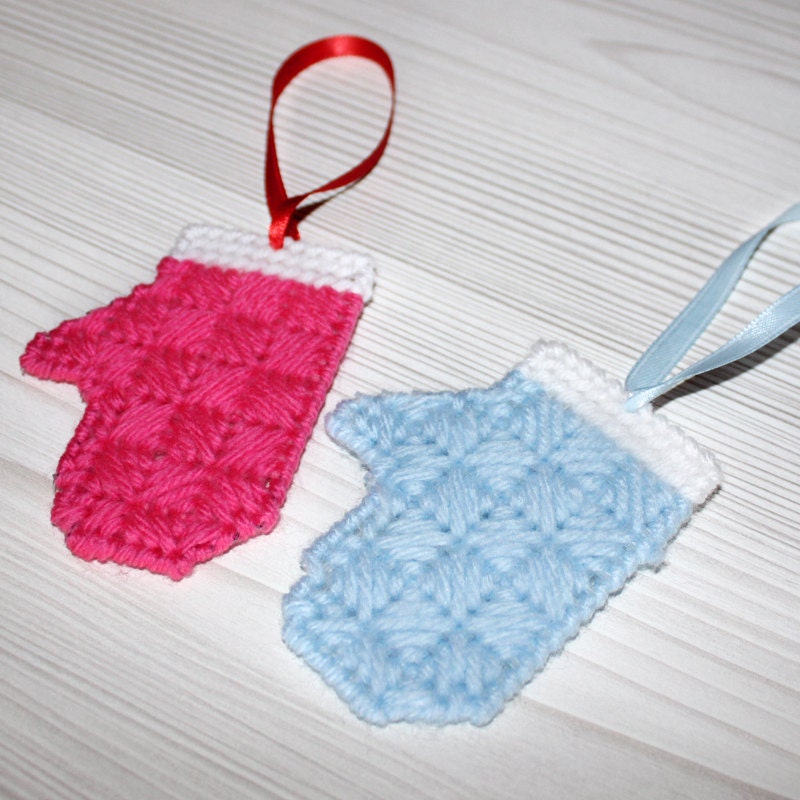 Mitten Ornament Plastic Canvas Needlepoint by MousetailsStudio