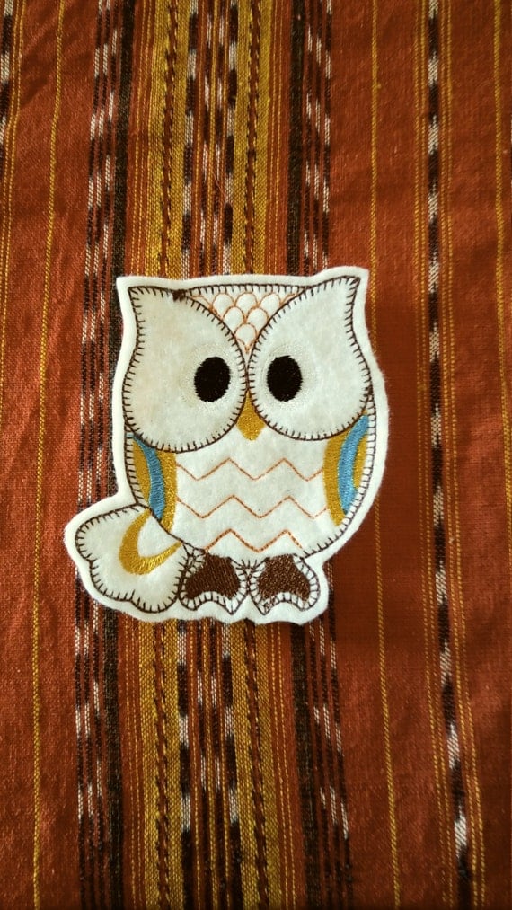 Retro owl iron on patch