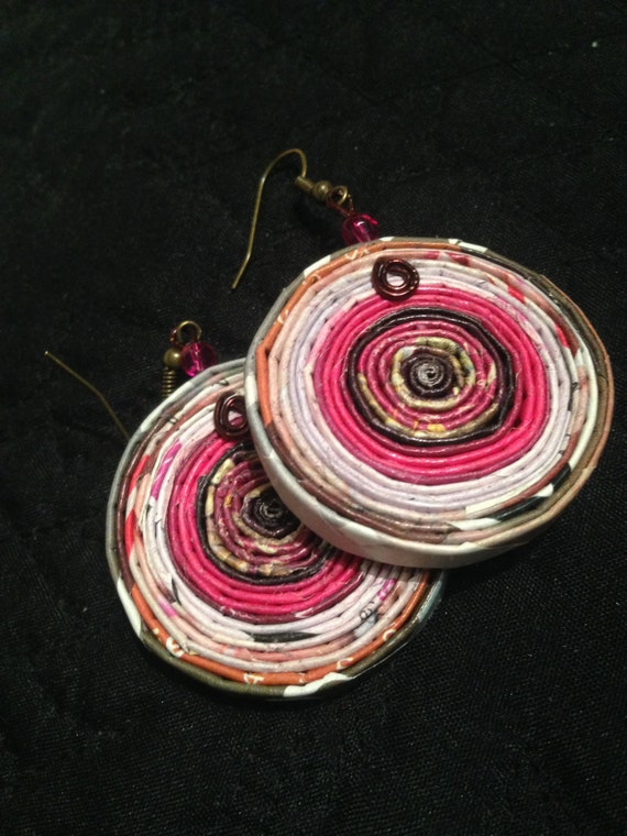 FUChSIA n brown Round coiled recycled paper pierced earrings