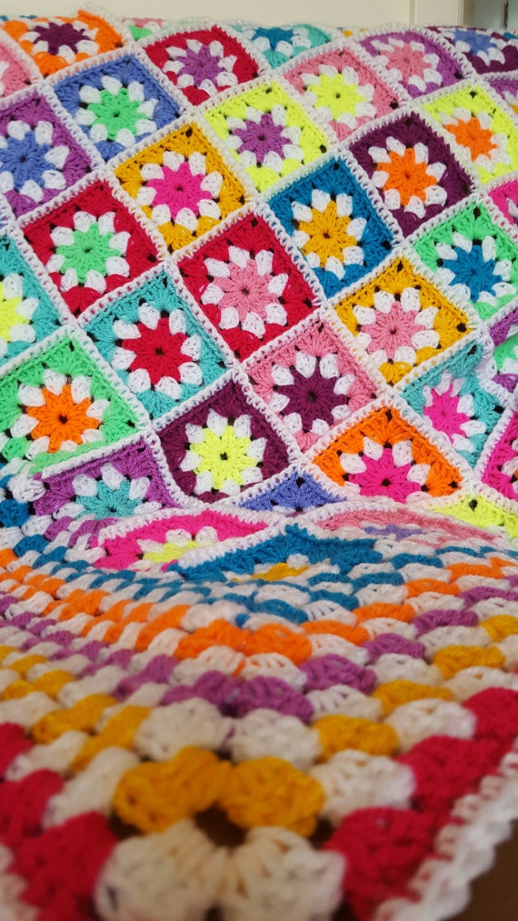 The Sunroom UK: Daisy Granny Squares BRIGHT Blanket Afghan Crochet 40 x 40