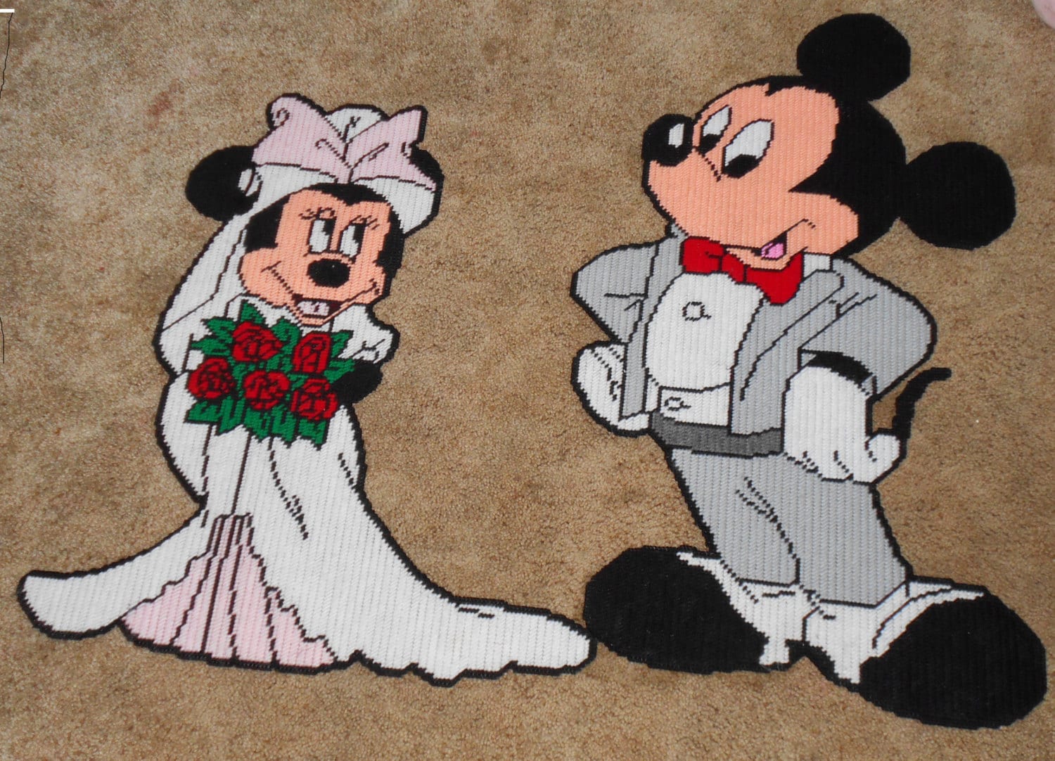 Wedding Day Mickey and Minnie Mouse Plastic canvas Pattern