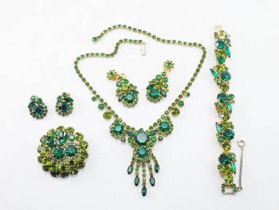 Exquisite Vintage Green D&E JULIANA Rhinestone Bib Necklace 5