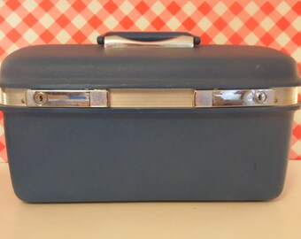Blue Samsonite Train Case - Hard Body
