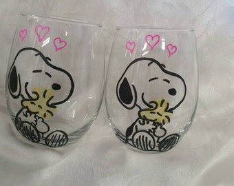Hand etched and painted Snoopy & Woodstock stemless glass set