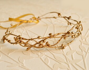 Gold bridal crown, Flower girl hair wreath, Bridal headpiece, Gold halo, Gold berry crown,Gold hair accessories, Toddler crown, Gold wedding