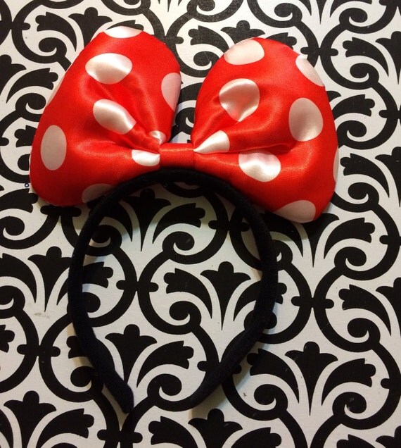 red polka dot minnie mouse