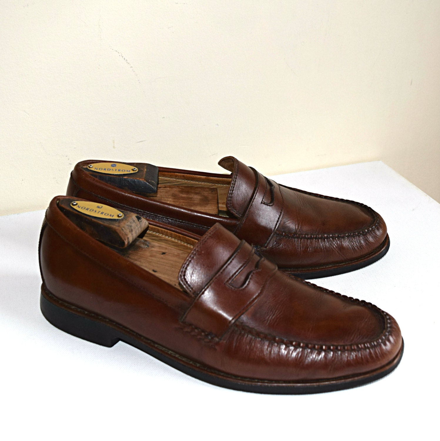 8.5 M Men's Johnston & Murphy Brown Loafer Shoes by Insideredo