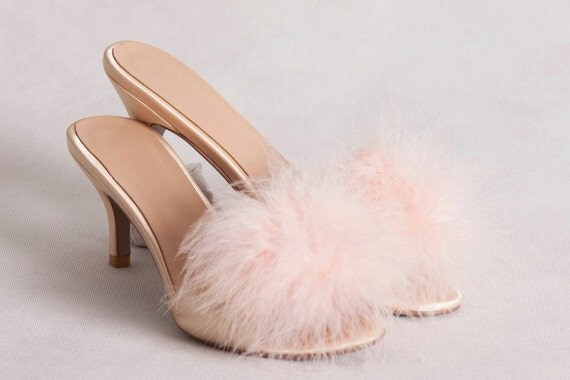 Vintage style kitten heel slippers apricot