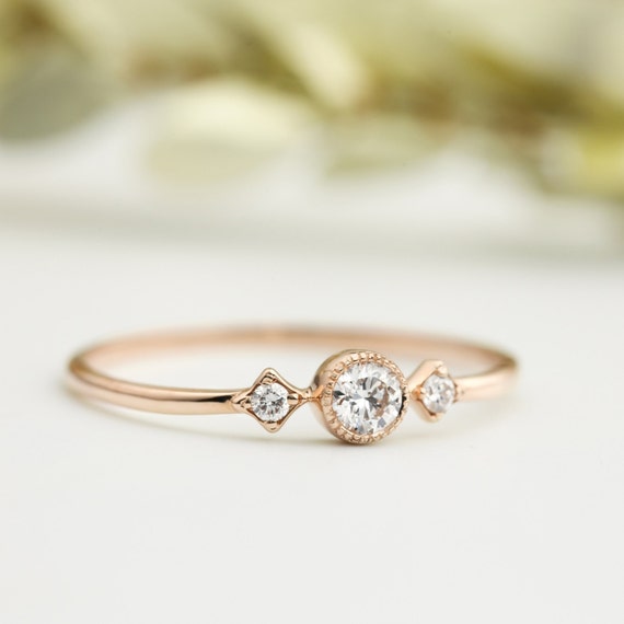 Rose gold engagementring Unique engagement ring 3mm white