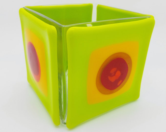 Lime green fused glass tealight / plant pot / candle holder. Home decor. Gifts for the house. Wedding table centrepiece vase. housewarming.